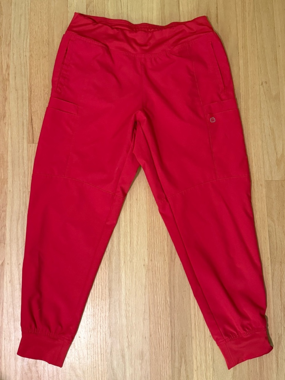 WonderWink women’s Red Jogger Scrub pants